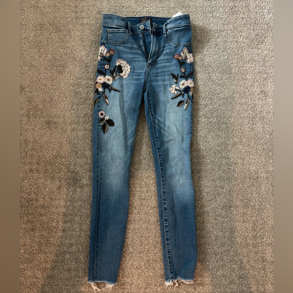 SIZE 2 FLORAL JEANS